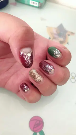 ネイル 石谷 詩織のネイルデザイン