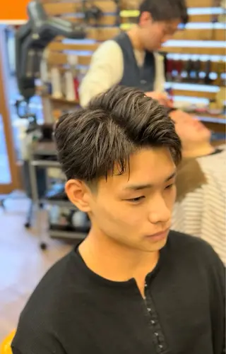 ショート パーマ メンズ キッズ メンズヘアササキ所属・フルハタヒロト 新宿理容師のヘアスタイル