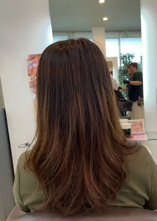 ロング 甲田 和生のヘアスタイル