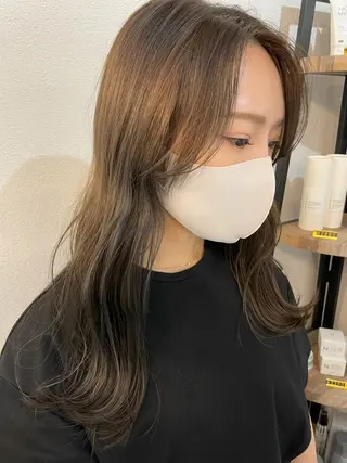 セミロング カラー レイヤー べージュ 白石研太のヘアスタイル