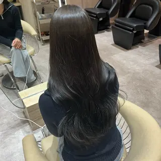 ロング 顔周りカット/ 透明感カラー/ユナのヘアスタイル