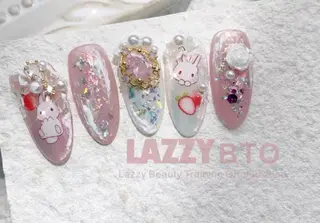 ネイル はぴねす所属・横浜 美夢のネイルデザイン