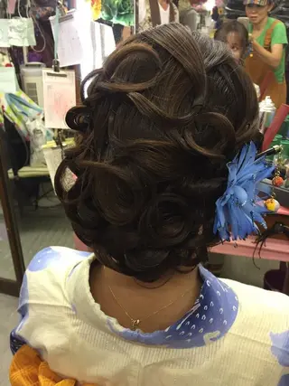 ヘアアレンジ 上辻 博司のヘアスタイル