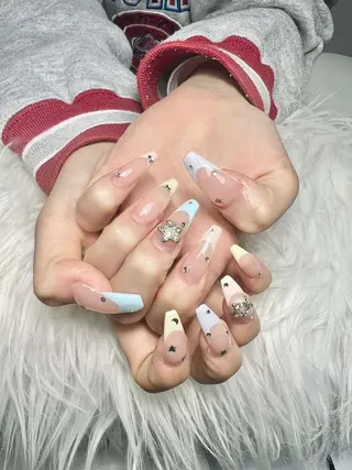 ネイル T. Leeのネイルデザイン