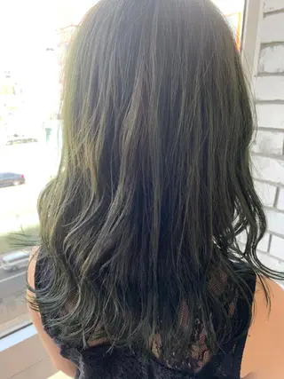 セミロング カラー LUXBE LUCEのヘアスタイル