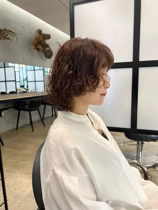 ミディアム パーマ くせっ毛カット タツヤのヘアスタイル
