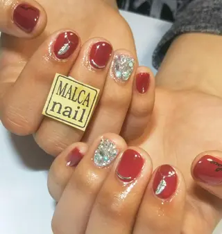 セミロング ヘアアレンジ パーマ カラー ネイル キッズ 荒木 莉奈のネイルデザイン