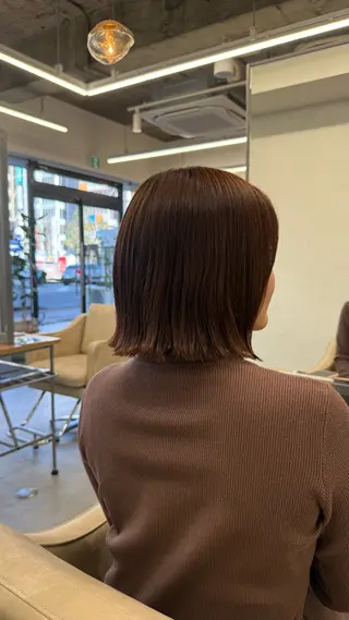 ミディアム 浅見 茉美のヘアスタイル