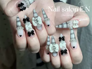 ネイル E.N🦋 長さ出し/持ち込みのネイルデザイン