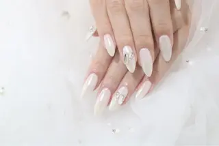 ネイル Leonie ｵｵｲのネイルデザイン