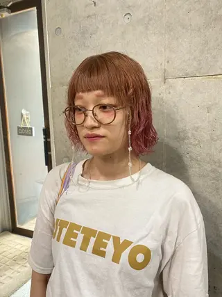 ショート カラー ブリーチカラー🎀 LiLi🫧のヘアスタイル