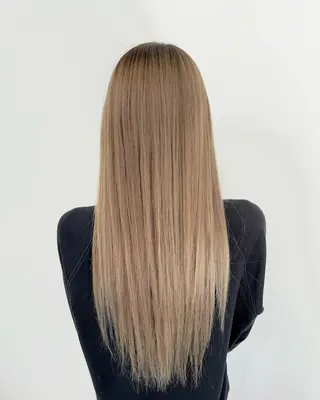 ロング カラー 今雪 聡美のヘアスタイル