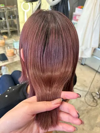 ミディアム カラー LOMARLIE / 𝐂𝐇𝐈𝐊𝐀のヘアスタイル