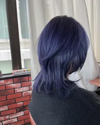 ミディアム カラー 眞壁 華子のヘアスタイル