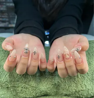 ネイル MHR nailのネイルデザイン