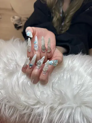 ネイル 愛 子のネイルデザイン