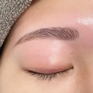 アイブロウ 坂田 りおのマツエク・マツパデザイン