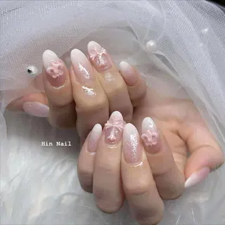ネイル Hin Nailsのネイルデザイン