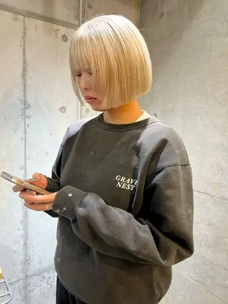 ショート カラー ハイトーン/顔まわり レイヤー/YUKAのヘアスタイル