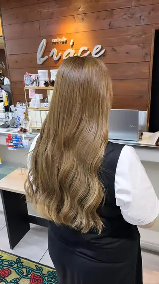 ロング カラー ヘアアレンジ インナー×縮毛矯正 ピンクカラー澤井里菜のヘアスタイル