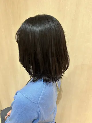 ミディアム 山田 桃華のヘアスタイル