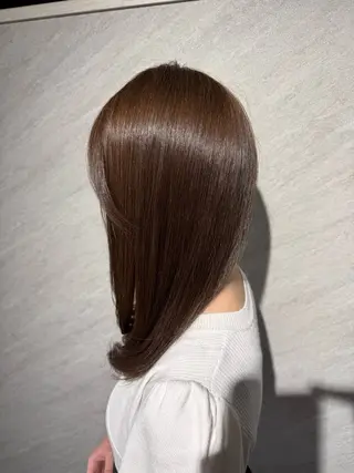 ミディアム カラー 西宮市で髪質改善 縮毛矯正特化のヘアスタイル