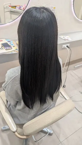 カラー 上田 麗菜のヘアスタイル