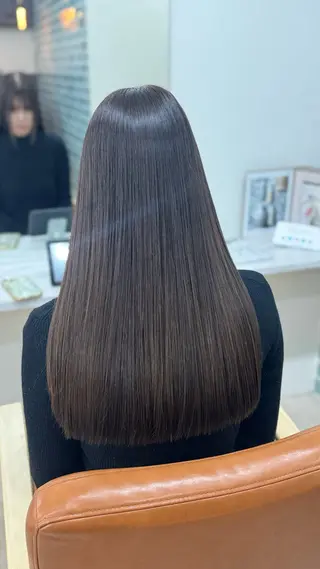 ロング Angelica Hinaのヘアスタイル