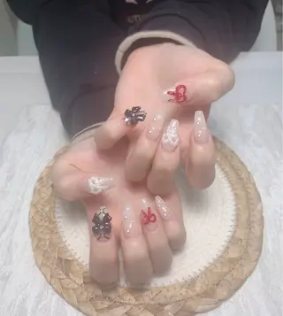 ネイル uu ネイルサロン関内🌼のネイルデザイン