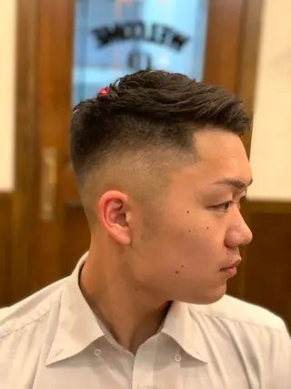ショート HIRO銀座　バーバーショップ大宮所属・ヒロ銀座 林のヘアスタイル