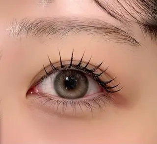 マツエク・マツパ 吉川 流音のヘアスタイル