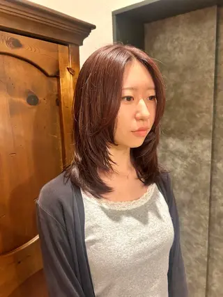 セミロング カラー ショート/ウルフ ハイトーン/カイセイのヘアスタイル