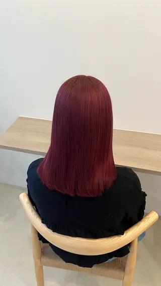 カラー ルプラボウ 鈴木 莉菜のヘアスタイル