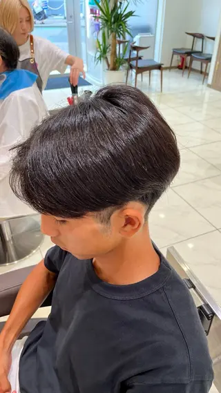 ショート パーマ メンズ 【メンズパーマ✨️ 髪質改善矯正】岩城のヘアスタイル