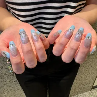 ネイル RIEKO🍒 ワンホン♡推しネイルのネイルデザイン