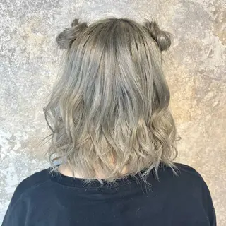 ミディアム カラー ヘアアレンジ 編み込みエクステ/ ハイトーン りょすけのヘアスタイル