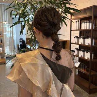 セミロング ヘアアレンジ mina / 透明感ベージュカラーのヘアスタイル