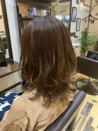 セミロング カラー サトウ シューイチのヘアスタイル