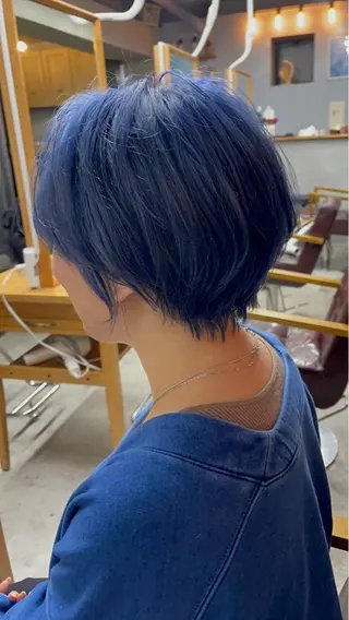 カラー 秋山 美奈のヘアスタイル