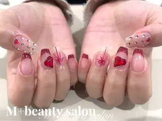 ネイル M+  Beauty Salonのネイルデザイン