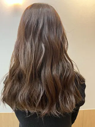 ロング カラー ✨艶髪✨ 奈須晴香のヘアスタイル
