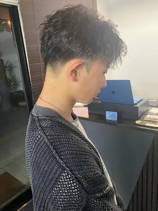 パーマ メンズ 山﨑 大暉【ダブルカラー】のヘアスタイル