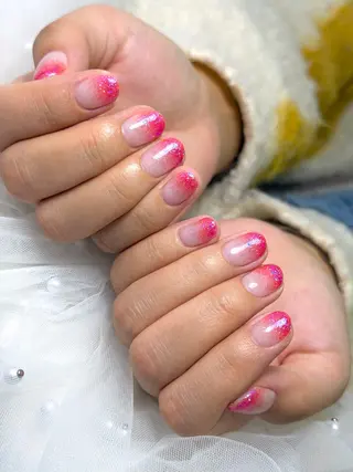 ネイル 池袋Uni nail 上品シンプルデザインのネイルデザイン