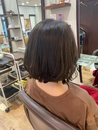 ミディアム カラー サプリームヘア 飯田みち瑠のヘアスタイル