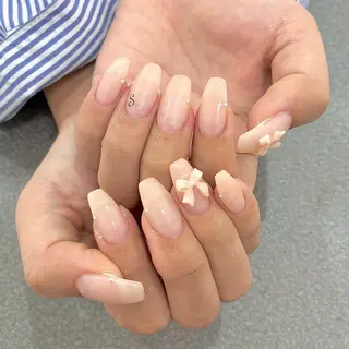 ネイル _white 上本町店のネイルデザイン