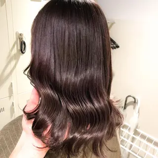 セミロング カラー ハイトーン×レイヤー カットTAKUMIのヘアスタイル