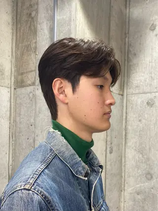 ショート メンズ センターパート/ニ ュアンスパーマのヘアスタイル