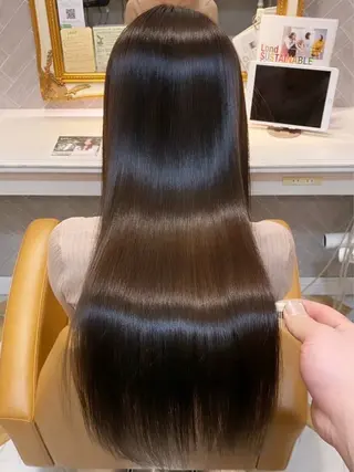 ロング 🫧小顔顔周りカット レイヤー/縮毛/白倉のヘアスタイル