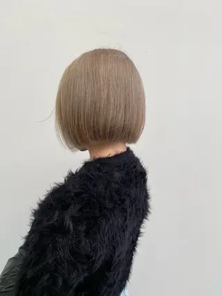 ショート カラー SHICENEケイ レイヤーカット🦋のヘアスタイル