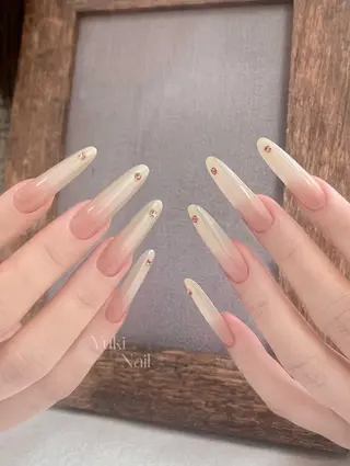 ネイル 内村 ミナのネイルデザイン